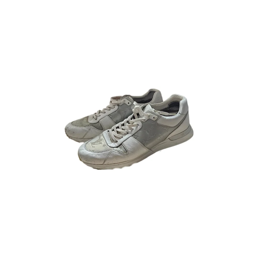 authentic Louis Vuitton Men Shoes - Picture 2 of 8